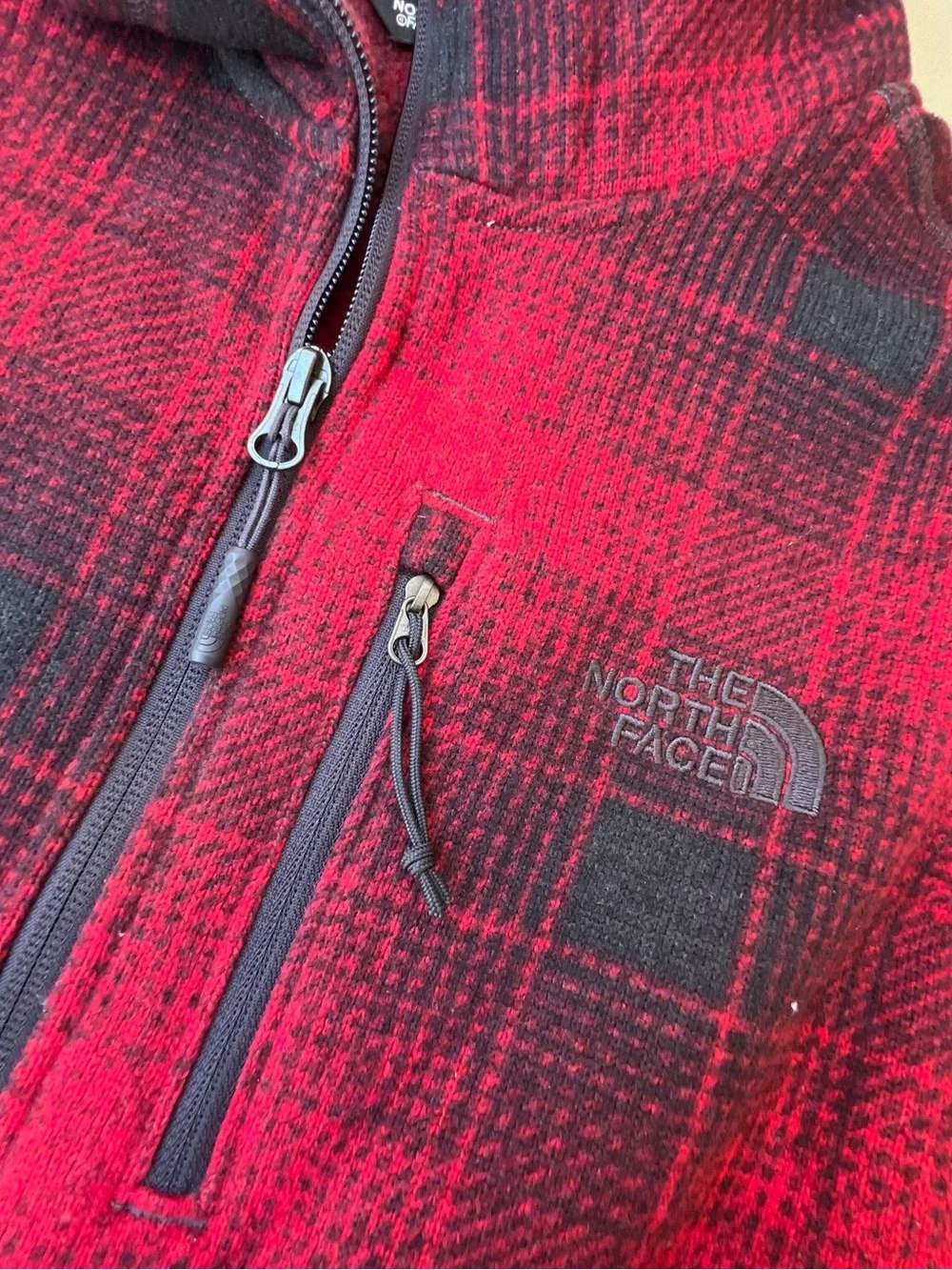 The North Face Red Black Plaid Gordon Lyons Fleece Men’s Size S